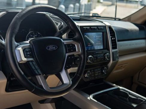 Used 2020 Ford F250 Lariat w/ Lariat Value Package image 16