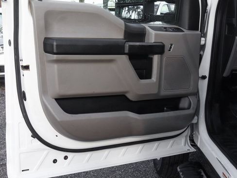 Used 2019 Ford F550 2WD Regular Cab Super Duty image 16