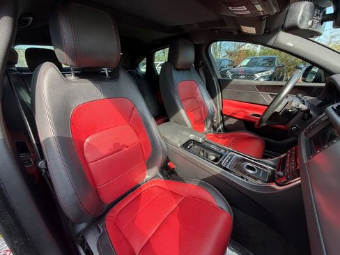 Used 2017 Jaguar XF R-Sport image 9