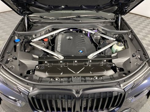New 2026 BMW X7 xDrive40i image 2