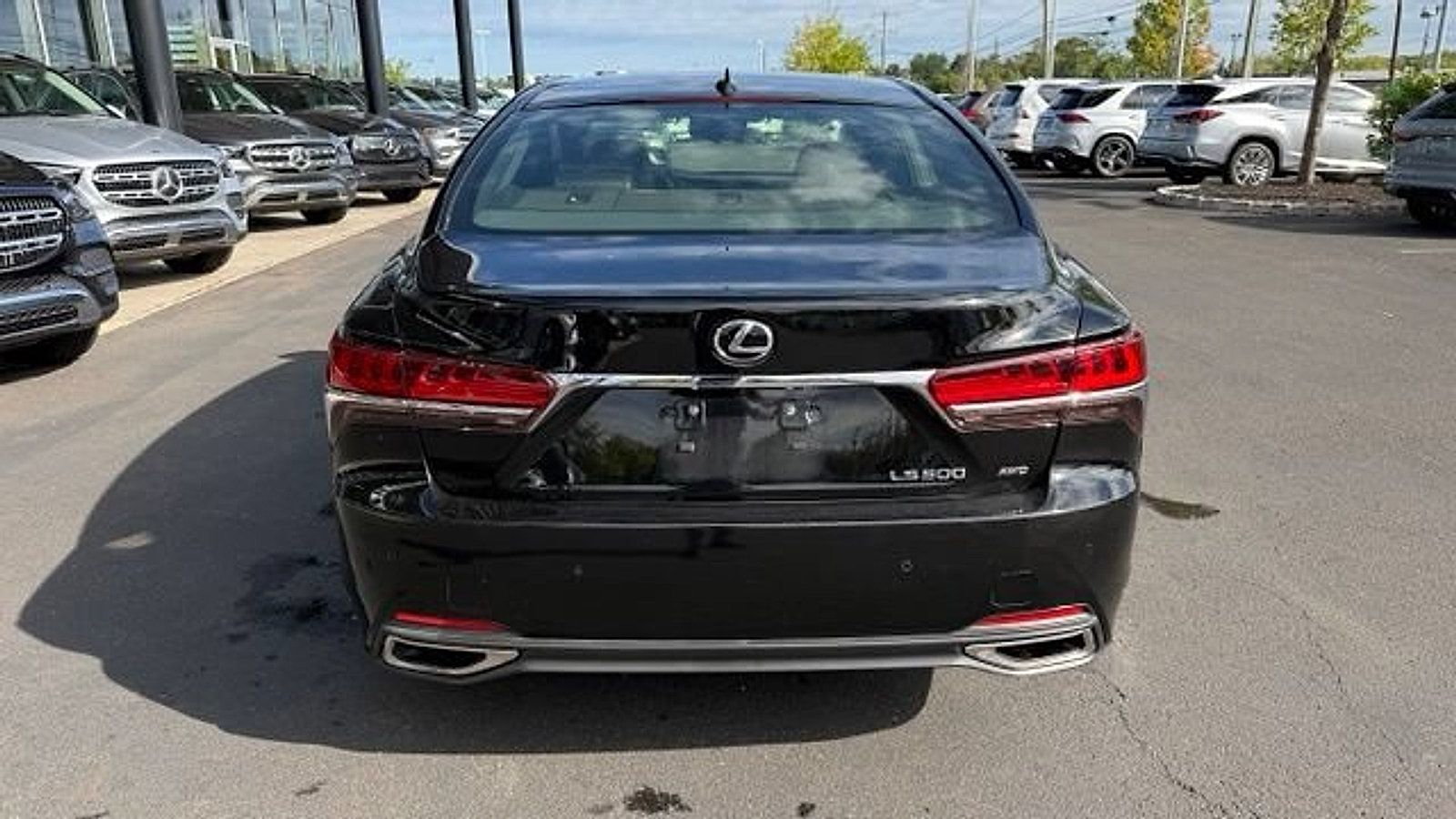 Used 2018 Lexus LS 500 AWD w/ Luxury Package image 6