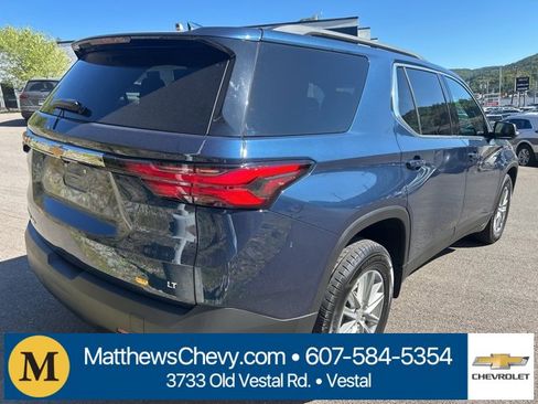 Used 2023 Chevrolet Traverse LT image 12