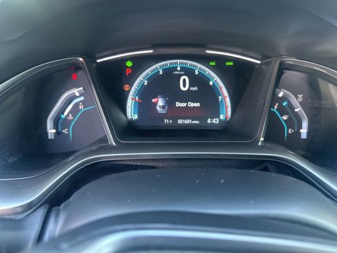 Used 2021 Honda Civic EX image 9