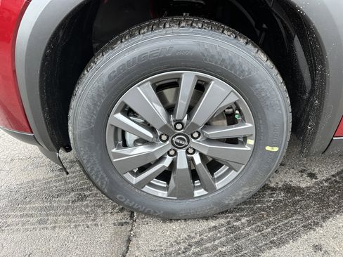 New 2026 Nissan Pathfinder SV image 11