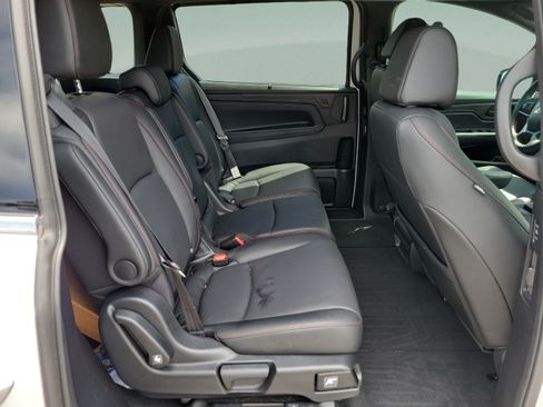 Certified 2026 Honda Odyssey Sport-L image 10