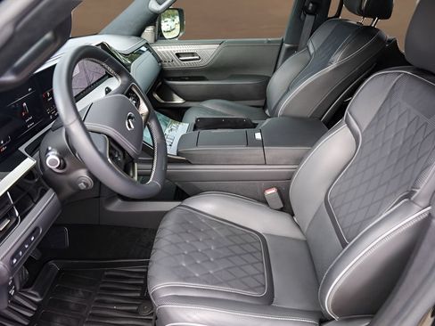 Used 2025 INFINITI QX80 Autograph w/ Premium Cargo Package AWD/4WD image 9