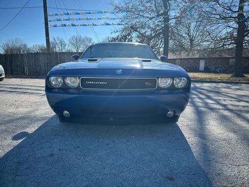 Used 2009 Dodge Challenger R/T image 10