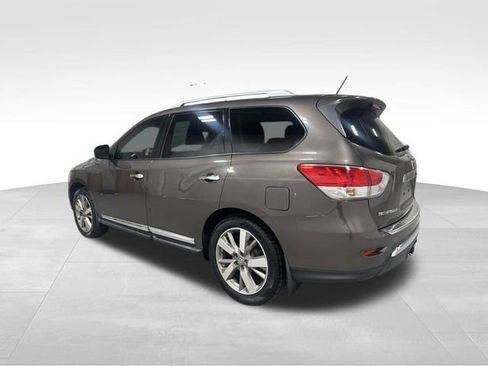 Used 2016 Nissan Pathfinder Platinum FWD image 10