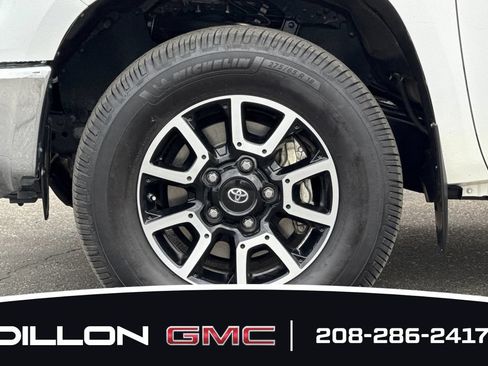 Used 2020 Toyota Tundra Limited w/ Limited Premium Package AWD/4WD image 25