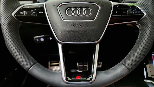 Used 2024 Audi Q8 e-tron Premium AWD/4WD image 53