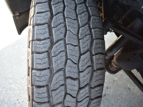 Used 2018 Chevrolet Silverado 2500 W/T w/ WT Convenience Package image 17