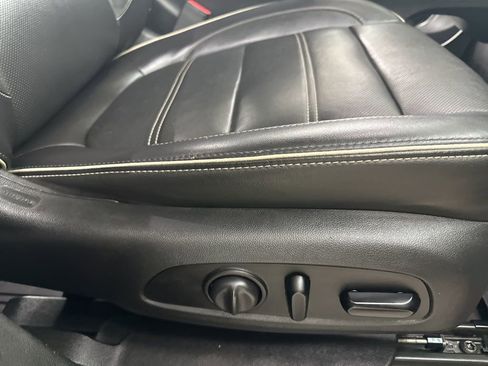 Used 2020 GMC Acadia Denali w/ Denali Ultimate Package image 20