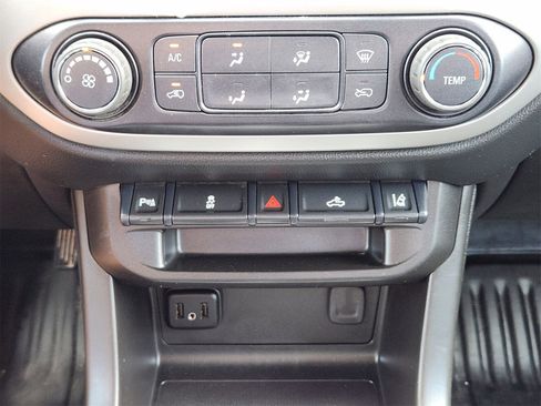 Used 2022 Chevrolet Colorado LT w/ Fleet Safety Package image 27