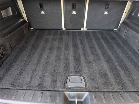 Used 2021 Mercedes-Benz GLB 250 w/ Premium Package image 6