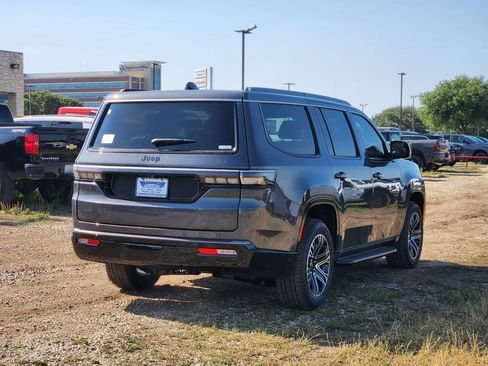 New 2026 Jeep Grand Wagoneer 2WD w/ Premium Group I image 4