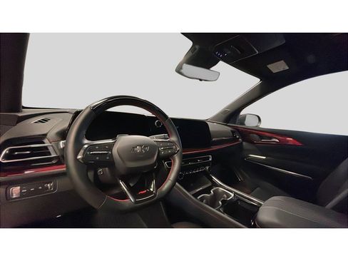 Used 2025 Chevrolet Traverse RS w/ LPO, Floor Liner Package AWD/4WD image 11