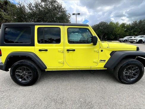 Used 2024 Jeep Wrangler Sport S image 4