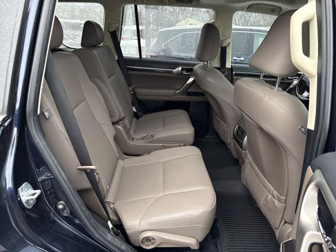Used 2021 Lexus GX 460 Premium image 12