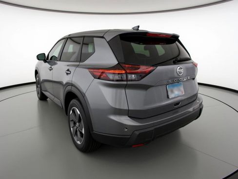 Used 2025 Nissan Rogue SV image 6