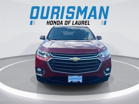 Used 2019 Chevrolet Traverse LT image 3