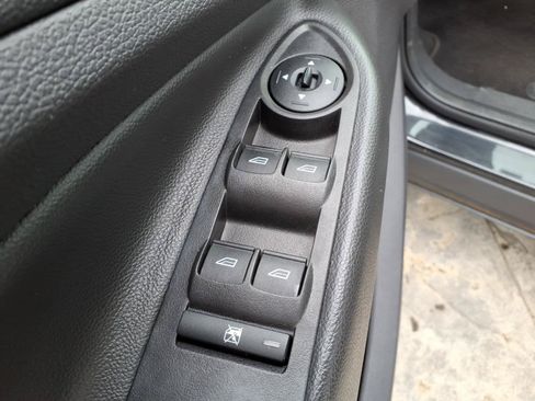 Used 2014 Ford Escape SE w/ Equipment Group 201A AWD/4WD image 16
