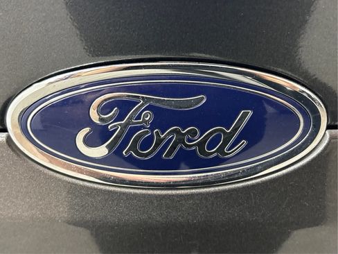 Used 2020 Ford Fusion SE FWD image 33