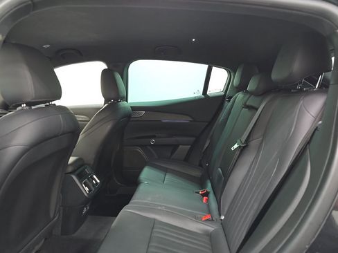 Used 2023 Maserati Grecale GT AWD/4WD image 6