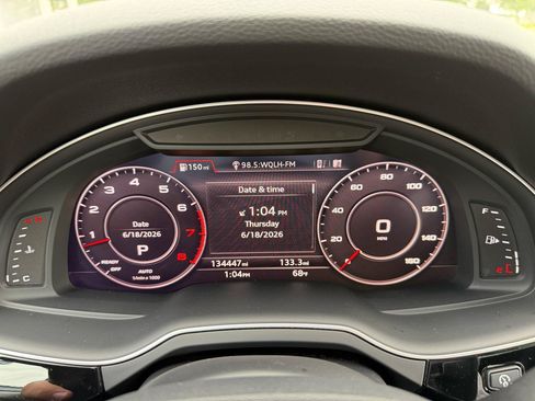 Used 2018 Audi Q7 3.0T Prestige w/ Prestige Package AWD/4WD image 34