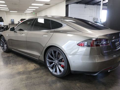 Used 2015 Tesla Model S P85D AWD/4WD image 10