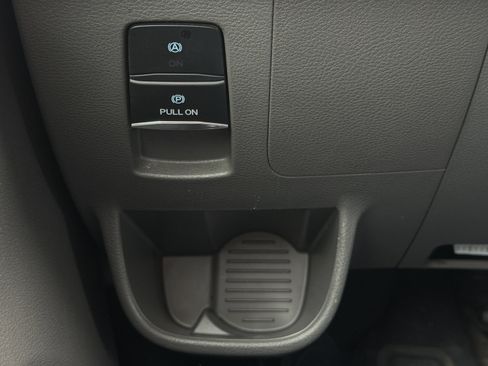 Used 2023 Ford Transit 350 XLT image 40