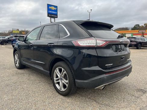 Used 2018 Ford Edge Titanium image 3