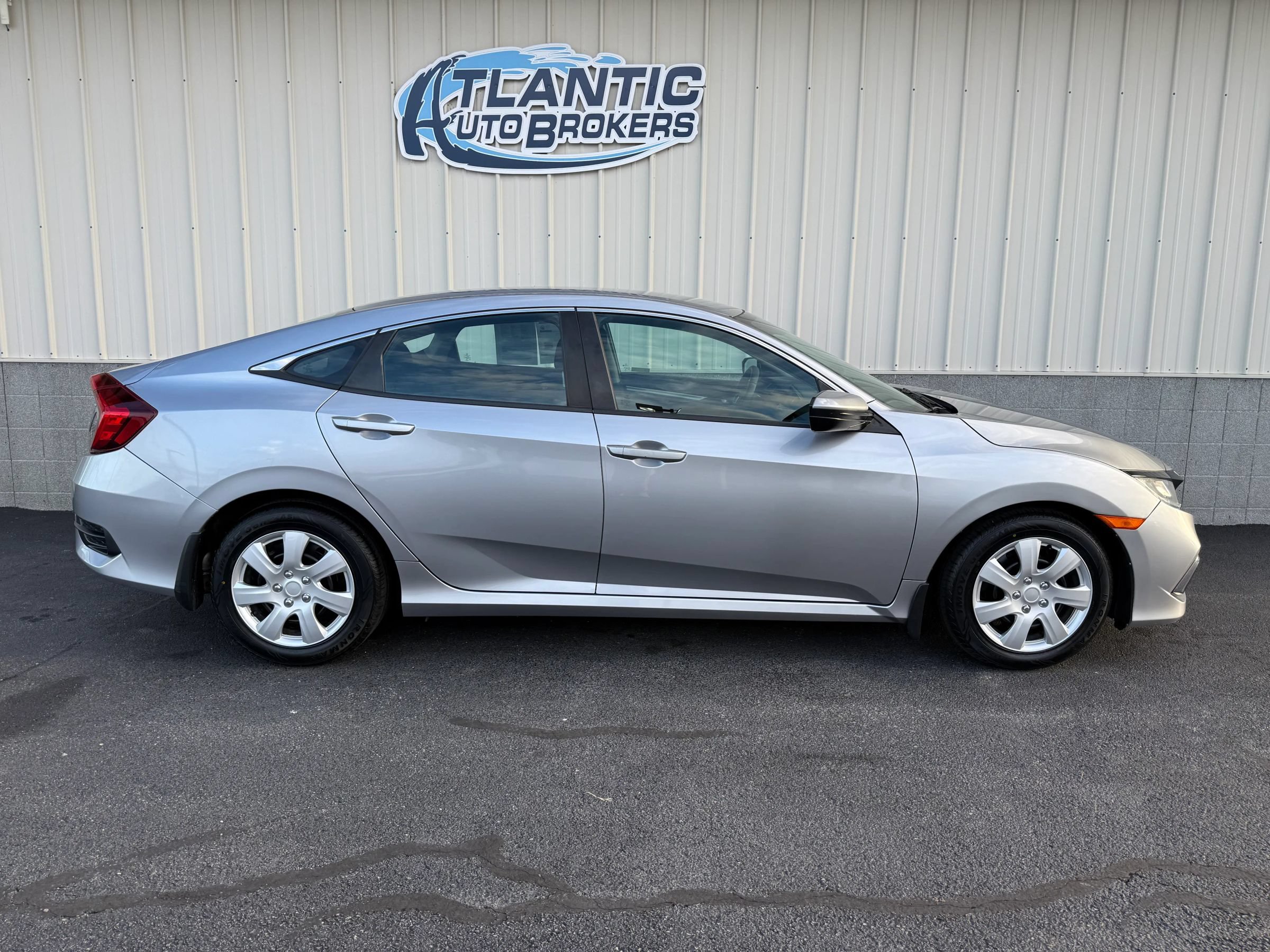 Used 2019 Honda Civic LX image 3