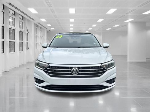 Used 2020 Volkswagen Jetta SEL Premium FWD image 2