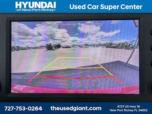 Used 2023 Hyundai Elantra SE FWD image 19