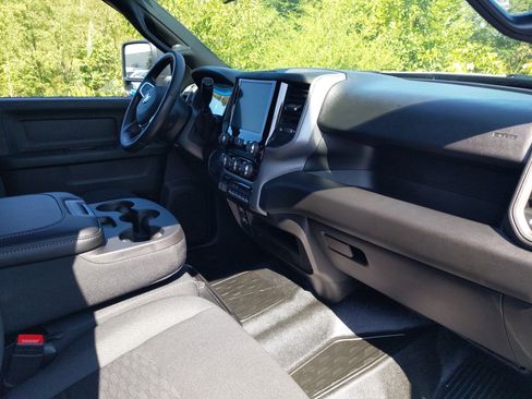 New 2026 RAM 5500 Tradesman w/ Chrome Appearance Group image 23