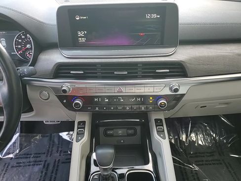 Used 2022 Kia Telluride SX w/ SX Prestige Package image 17