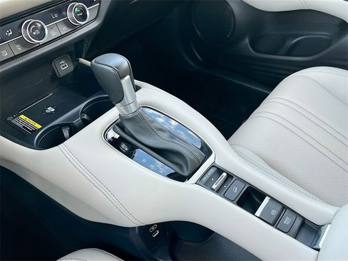 Used 2025 Honda HR-V EX-L image 16