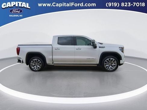 Used 2024 GMC Sierra 1500 Denali w/ Denali Reserve Package AWD/4WD image 9