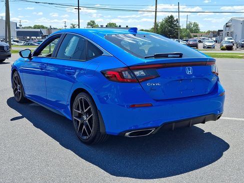 Certified 2024 Honda Civic Sport Touring image 4