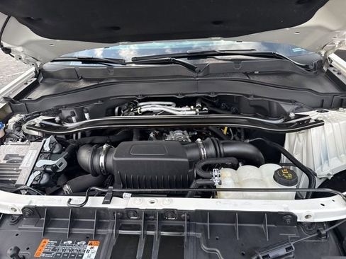 Used 2023 Ford Explorer Platinum w/ Technology Package image 40