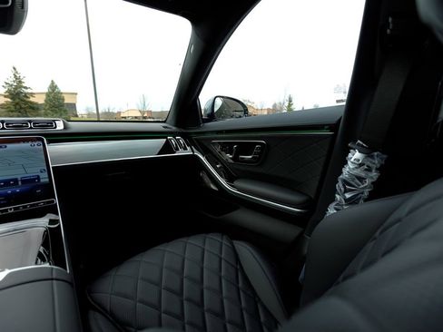 New 2026 Mercedes-Benz S 580 4MATIC Sedan image 42