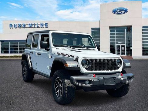 Used 2024 Jeep Wrangler Unlimited Rubicon w/ Dual Top Group AWD/4WD image 1