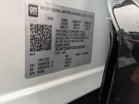 Used 2025 Chevrolet Equinox EV LT image 22