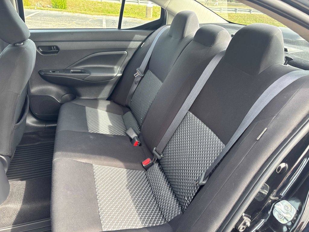 Used 2021 Nissan Versa S FWD image 21