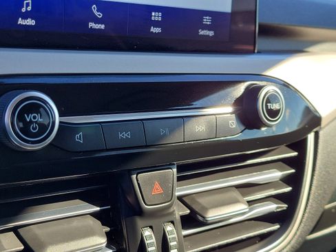 Certified 2022 Ford Escape SE w/ SE Sport Appearance Package image 29