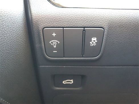 New 2026 Kia K5 EX image 24