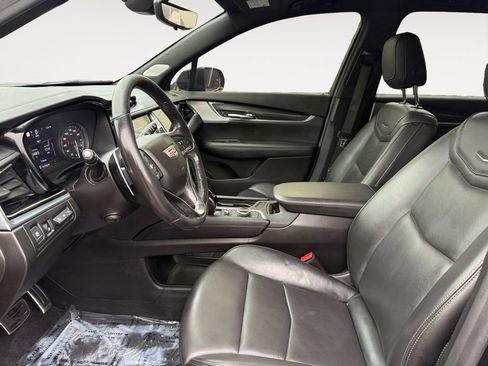 Used 2021 Cadillac XT6 Sport AWD/4WD image 9