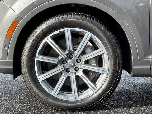 Used 2019 Audi Q7 3.0T Premium Plus w/ Premium Plus Package image 12