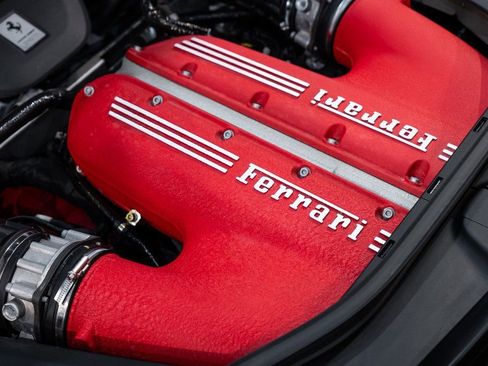 Used 2025 Ferrari 12Cilindri image 18