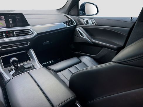 Used 2022 BMW X6 xDrive40i w/ Premium Package image 22